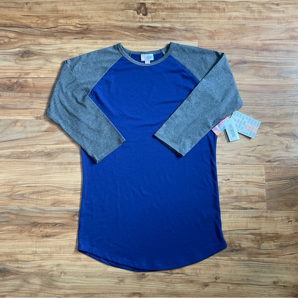 LuLaRoe Tops - LuLaRoe XS Randy Blue and Gray Short Sleeve Tee